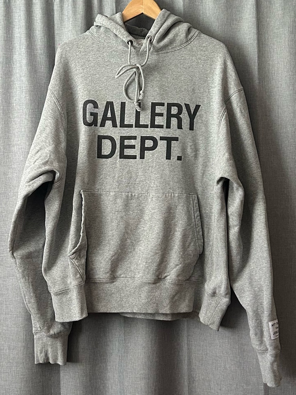 Gallery Dept Center Logo Pullover Hoodie